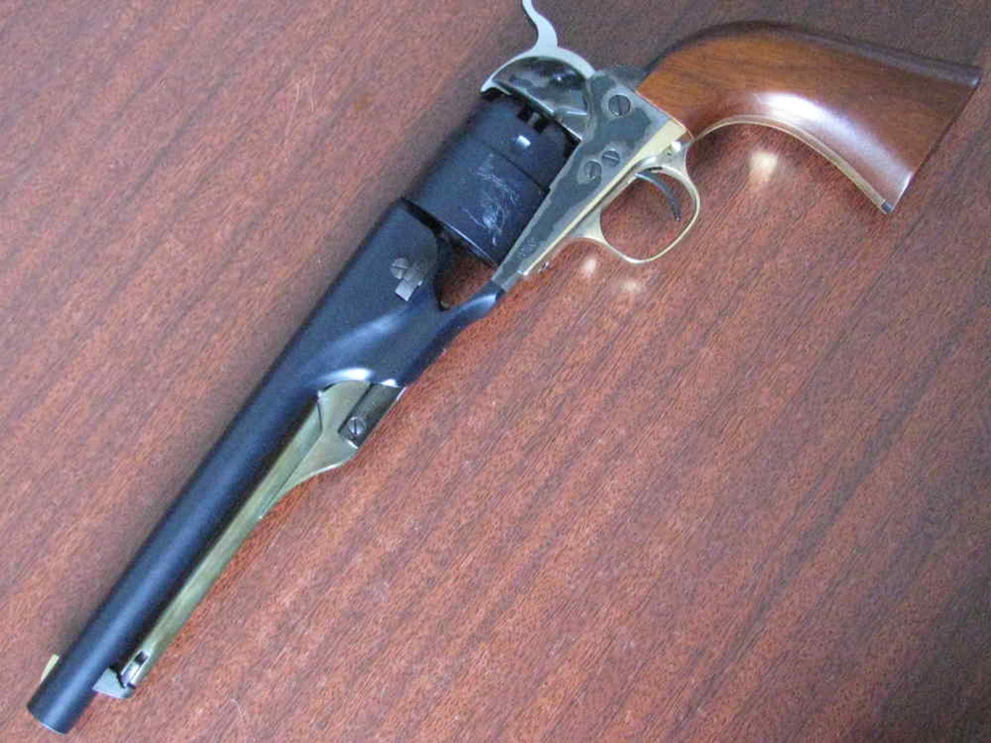Кольт 1860 (Colt Army (1860) модель американского револьвера . Реплика: Кольт 1860 Colt Army 1860 от CAW PFC model gun.(шумовой)